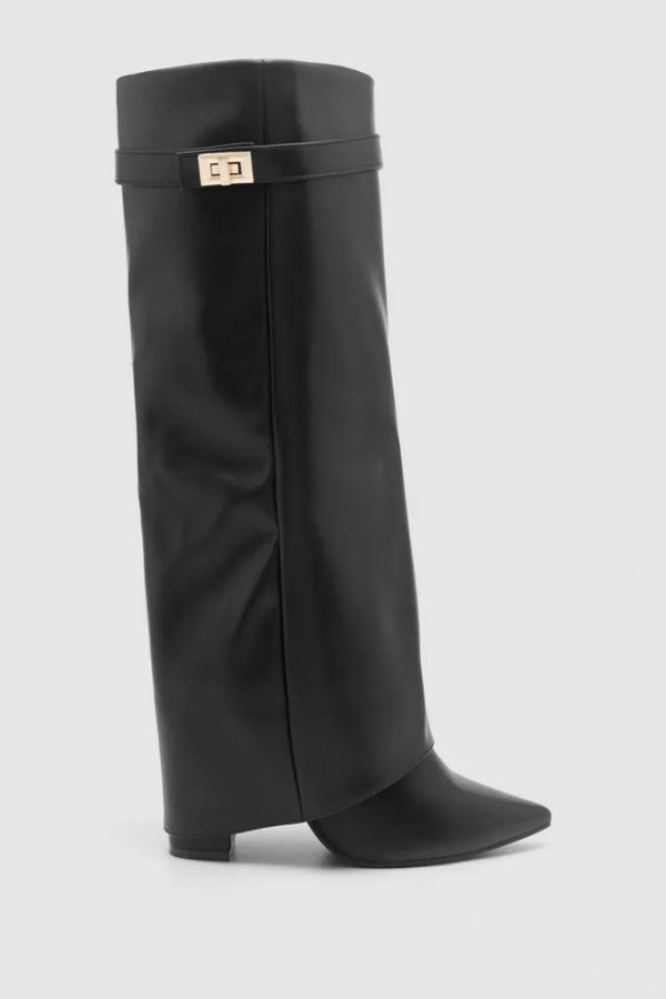 Amelia - Large Pointed Boots