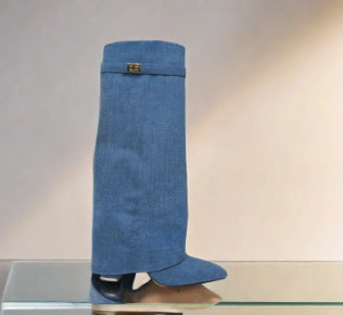 Amelia - Large Pointed Boots